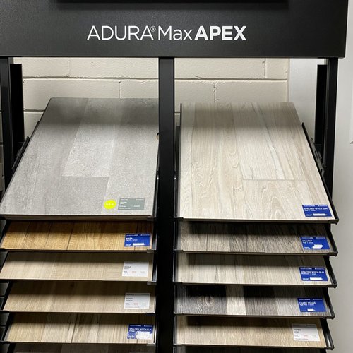 Midway-Carpet-Mannington-Adura-Display